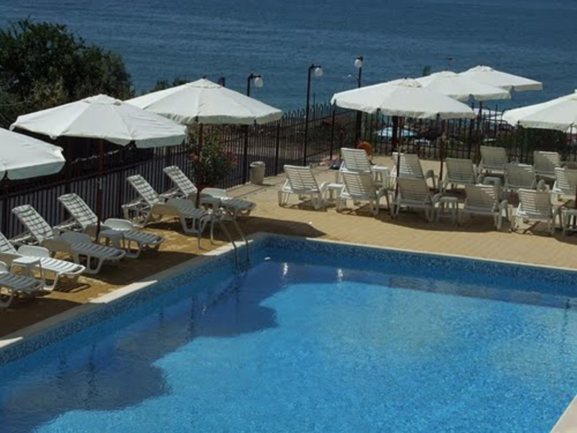 Aqua Dolphin Beach Равда Экстерьер фото